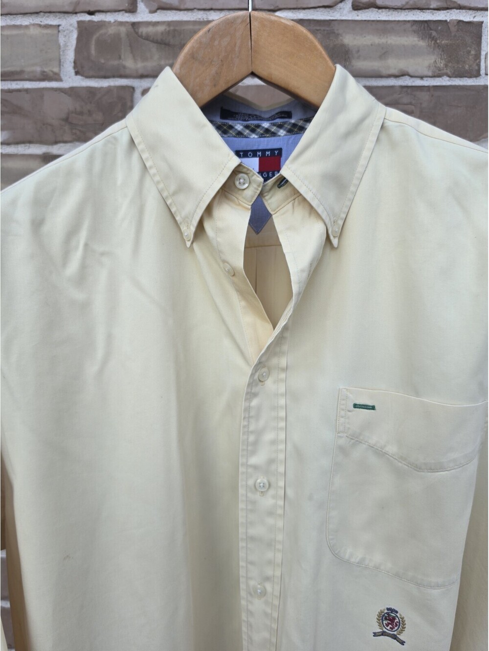 Vintage 90's Tommy Hilfiger Shirt Mens L Yellow Crest Logo Button Down Cotton